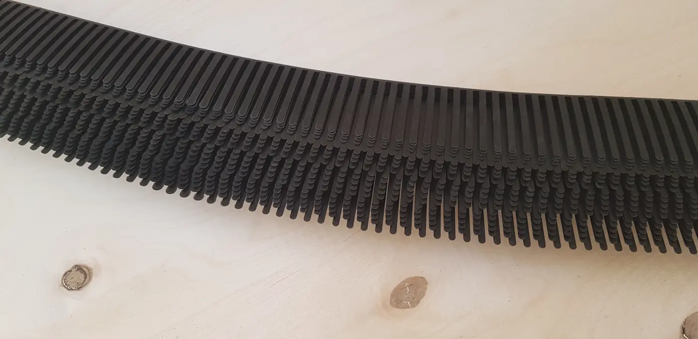 Grzebień wentylacyjny okapu WBS 58 mm